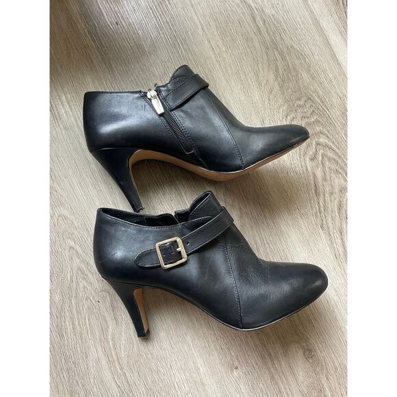 Vince Camuto Black Leather, Heel Booties, Side zip, Women's size 8.5 - Picture 4 of 9